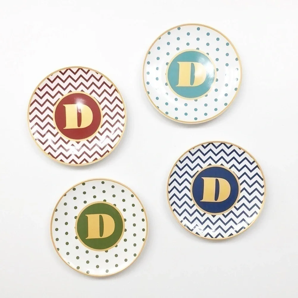 Target monogram letter